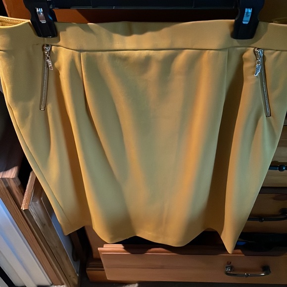 2pc set - Picture 4 of 6